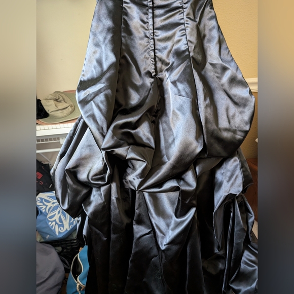 Jessica McClintock gown - Picture 2 of 4